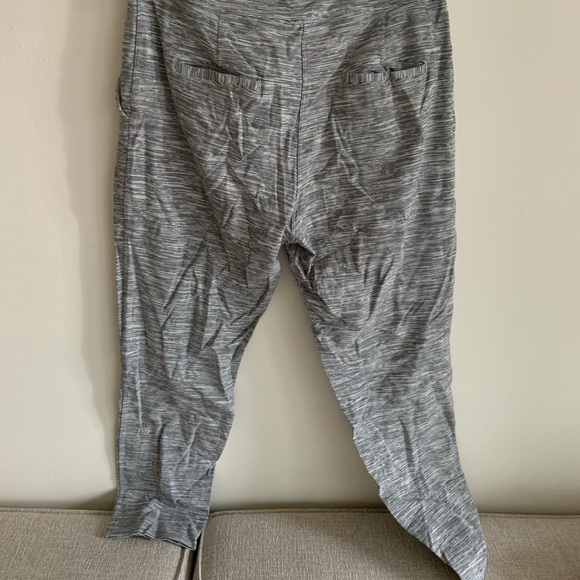 Lululemon joggers - Picture 1 of 2